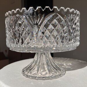 Vintage Crystal Clear Sparkling Ornate Round Pedestal Fruit Bowl / Dish/ Holder